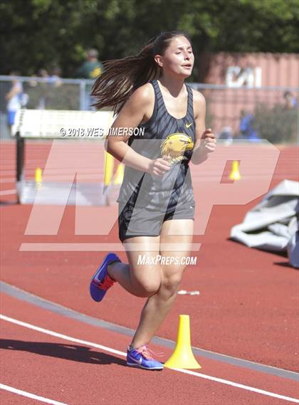 Thumbnail 2 in Sierra Foothill League Tri Meet photogallery.