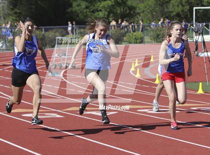Thumbnail 2 in Sierra Foothill League Tri Meet photogallery.