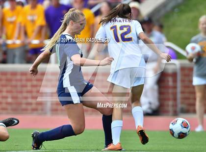 Thumbnail 3 in Weddington vs. Corinth Holders (NCHSAA 3A Final) photogallery.