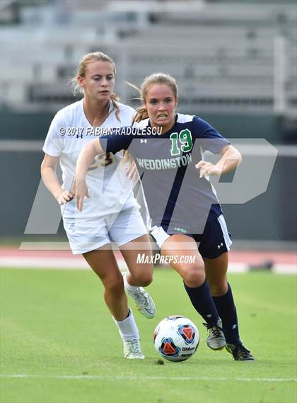 Thumbnail 3 in Weddington vs. Corinth Holders (NCHSAA 3A Final) photogallery.