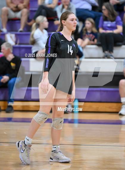 Thumbnail 2 in JV: Northwest Christian vs. Benjamin Franklin photogallery.