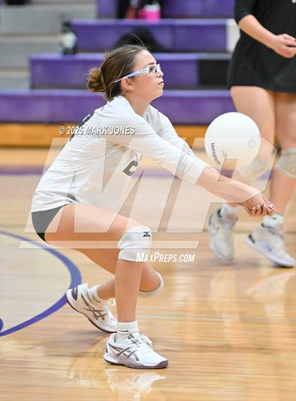 Thumbnail 2 in JV: Northwest Christian vs. Benjamin Franklin photogallery.