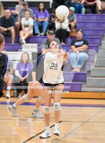 Thumbnail 1 in JV: Northwest Christian vs. Benjamin Franklin photogallery.