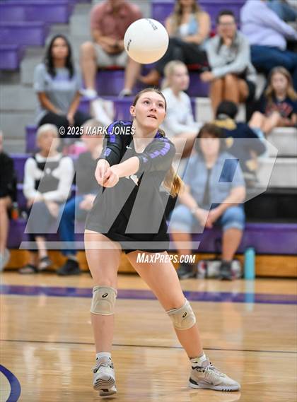 Thumbnail 1 in JV: Northwest Christian vs. Benjamin Franklin photogallery.