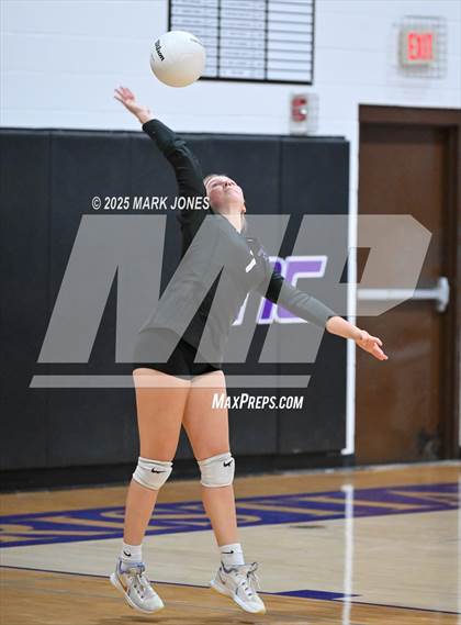 Thumbnail 1 in JV: Northwest Christian vs. Benjamin Franklin photogallery.