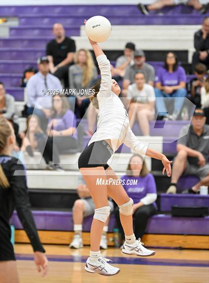 Thumbnail 1 in JV: Northwest Christian vs. Benjamin Franklin photogallery.