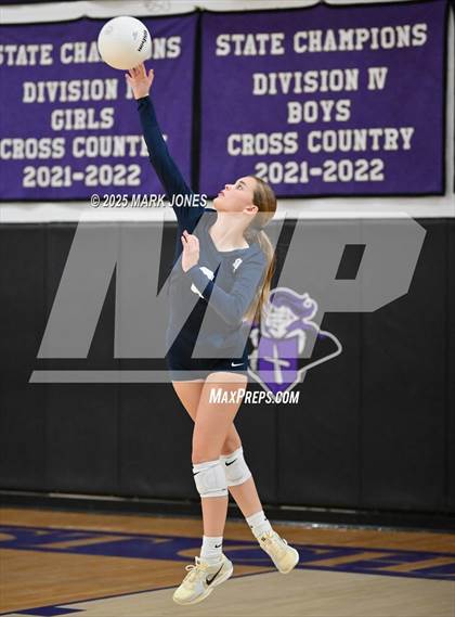 Thumbnail 1 in JV: Northwest Christian vs. Benjamin Franklin photogallery.