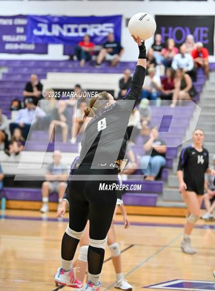 Thumbnail 3 in JV: Northwest Christian vs. Benjamin Franklin photogallery.