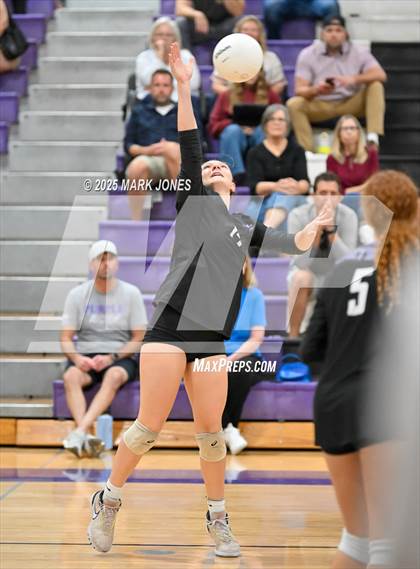 Thumbnail 2 in JV: Northwest Christian vs. Benjamin Franklin photogallery.