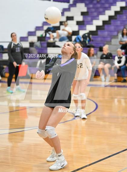 Thumbnail 1 in JV: Northwest Christian vs. Benjamin Franklin photogallery.