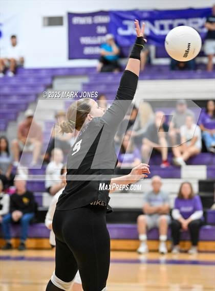 Thumbnail 3 in JV: Northwest Christian vs. Benjamin Franklin photogallery.