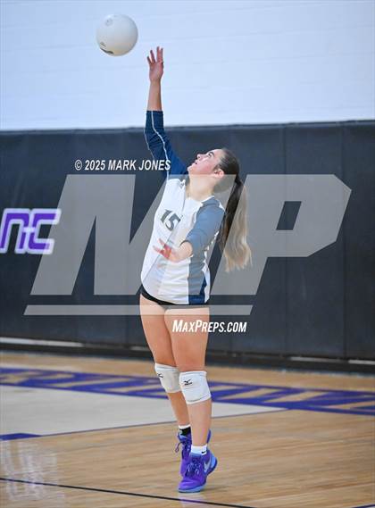 Thumbnail 3 in JV: Northwest Christian vs. Benjamin Franklin photogallery.