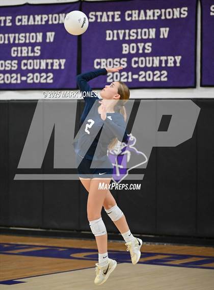 Thumbnail 3 in JV: Northwest Christian vs. Benjamin Franklin photogallery.