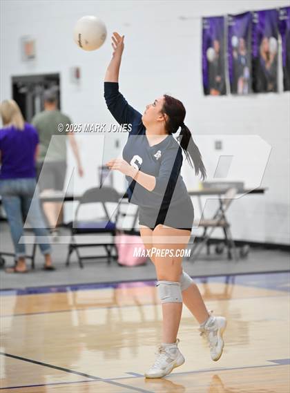 Thumbnail 2 in JV: Northwest Christian vs. Benjamin Franklin photogallery.