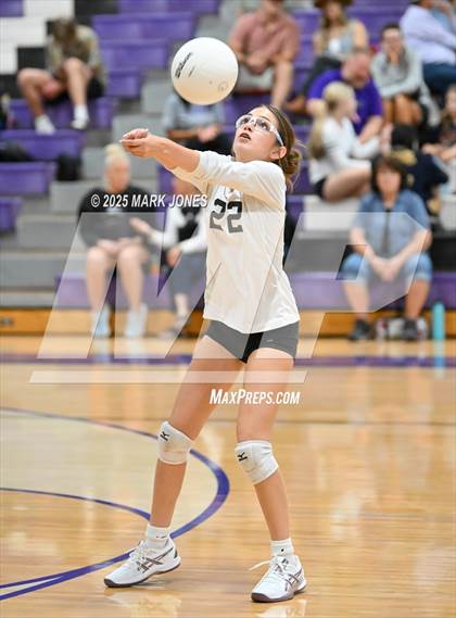 Thumbnail 3 in JV: Northwest Christian vs. Benjamin Franklin photogallery.