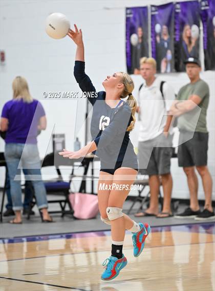 Thumbnail 3 in JV: Northwest Christian vs. Benjamin Franklin photogallery.