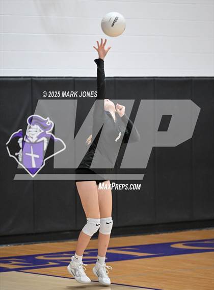 Thumbnail 3 in JV: Northwest Christian vs. Benjamin Franklin photogallery.