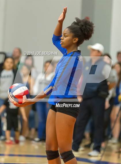 Thumbnail 2 in Immanuel vs. Chowchilla (CIF CS D3 Final) photogallery.
