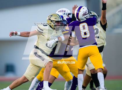Thumbnail 3 in King @ Brackenridge photogallery.