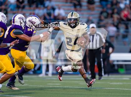 Thumbnail 3 in King @ Brackenridge photogallery.