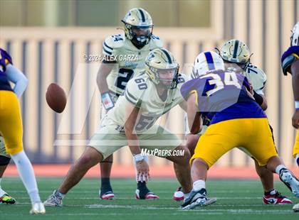 Thumbnail 1 in King @ Brackenridge photogallery.