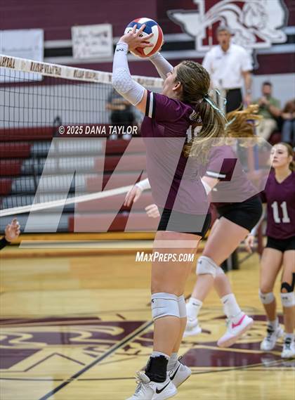 Thumbnail 1 in Comanche @ Millsap photogallery.