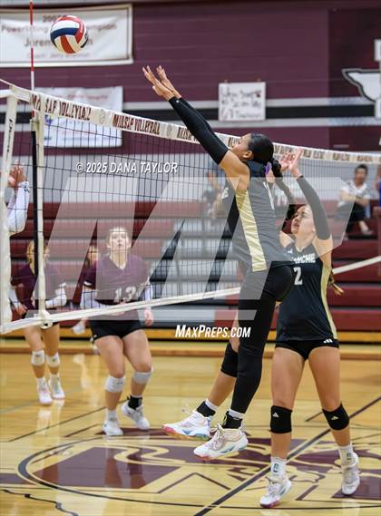Thumbnail 1 in Comanche @ Millsap photogallery.