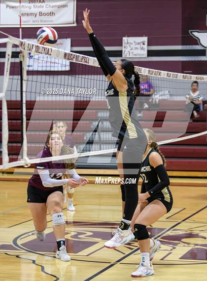 Thumbnail 2 in Comanche @ Millsap photogallery.