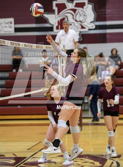 Thumbnail 3 in Comanche @ Millsap photogallery.