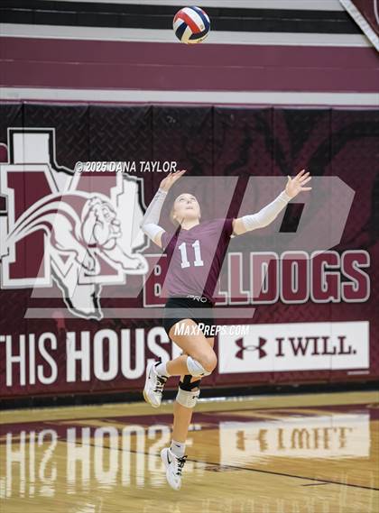 Thumbnail 1 in Comanche @ Millsap photogallery.