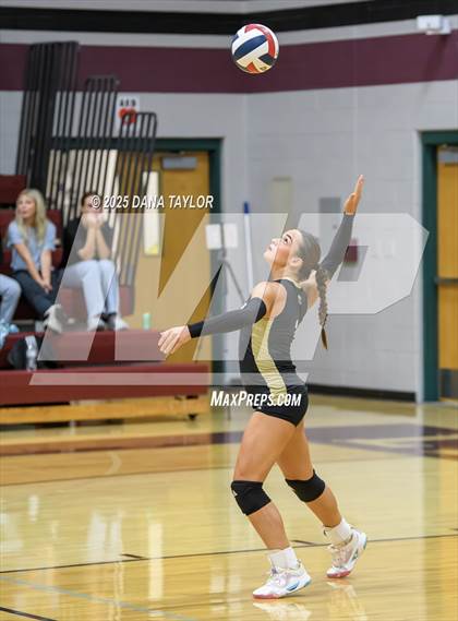Thumbnail 3 in Comanche @ Millsap photogallery.