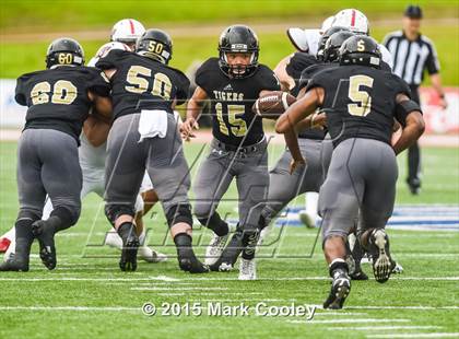 Thumbnail 1 in Mansfield vs. Lake Travis (UIL 6A D2 Semifinal) photogallery.