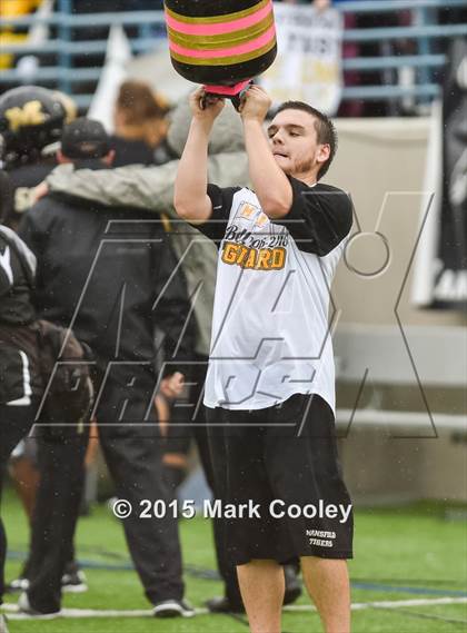 Thumbnail 3 in Mansfield vs. Lake Travis (UIL 6A D2 Semifinal) photogallery.