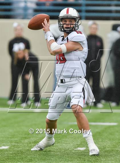 Thumbnail 3 in Mansfield vs. Lake Travis (UIL 6A D2 Semifinal) photogallery.