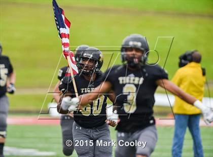 Thumbnail 2 in Mansfield vs. Lake Travis (UIL 6A D2 Semifinal) photogallery.