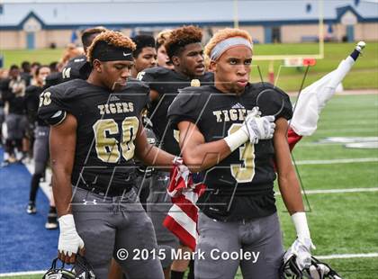 Thumbnail 2 in Mansfield vs. Lake Travis (UIL 6A D2 Semifinal) photogallery.
