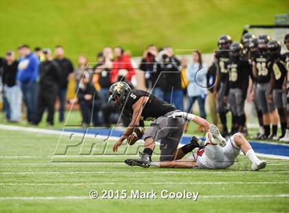 Thumbnail 3 in Mansfield vs. Lake Travis (UIL 6A D2 Semifinal) photogallery.