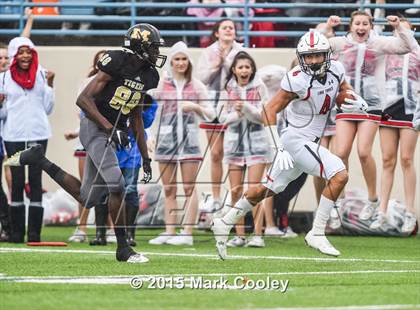 Thumbnail 1 in Mansfield vs. Lake Travis (UIL 6A D2 Semifinal) photogallery.