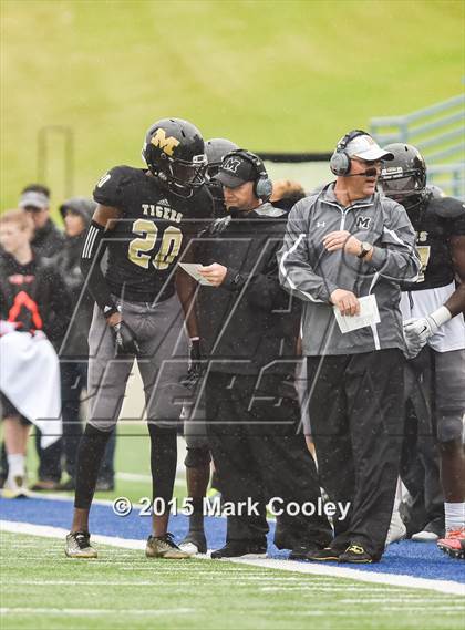 Thumbnail 1 in Mansfield vs. Lake Travis (UIL 6A D2 Semifinal) photogallery.