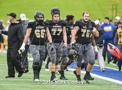 Thumbnail 2 in Mansfield vs. Lake Travis (UIL 6A D2 Semifinal) photogallery.