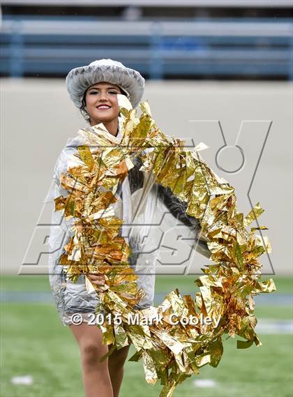 Thumbnail 3 in Mansfield vs. Lake Travis (UIL 6A D2 Semifinal) photogallery.