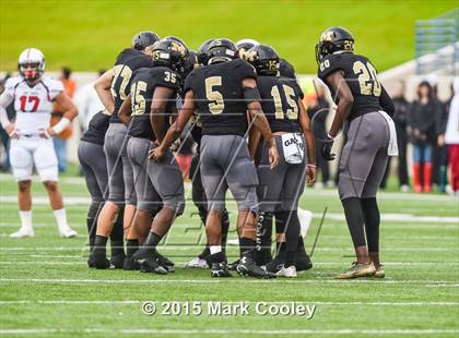 Thumbnail 2 in Mansfield vs. Lake Travis (UIL 6A D2 Semifinal) photogallery.