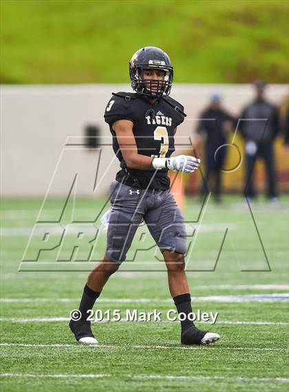 Thumbnail 1 in Mansfield vs. Lake Travis (UIL 6A D2 Semifinal) photogallery.