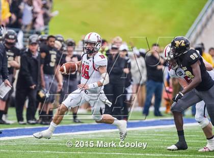 Thumbnail 3 in Mansfield vs. Lake Travis (UIL 6A D2 Semifinal) photogallery.