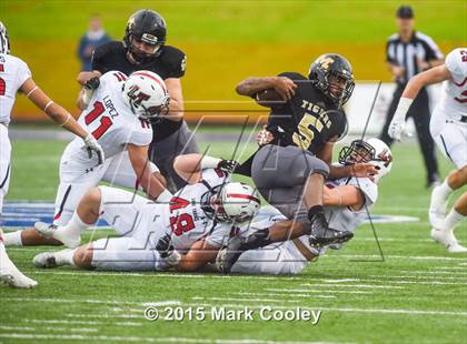 Thumbnail 2 in Mansfield vs. Lake Travis (UIL 6A D2 Semifinal) photogallery.