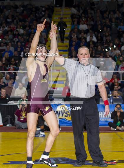 Thumbnail 3 in NYSPHSAA D1 Wrestling Championships (Finals 99 - 126 lbs) photogallery.