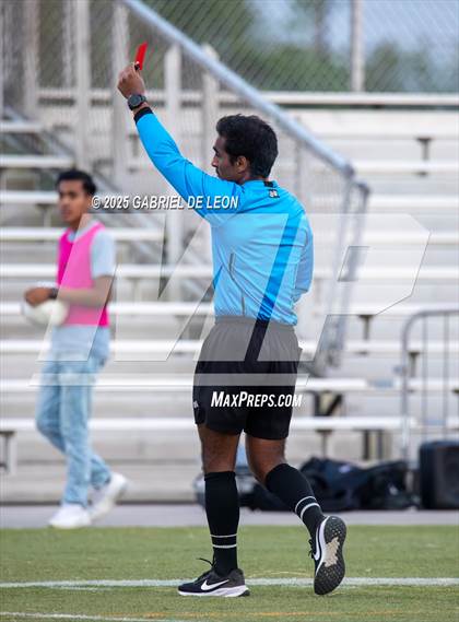 Thumbnail 3 in Flour Bluff vs. Rivera  (Uil Region IV 5A D1 Area Finals) photogallery.