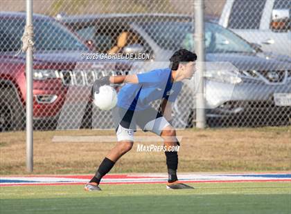 Thumbnail 1 in Flour Bluff vs. Rivera  (Uil Region IV 5A D1 Area Finals) photogallery.