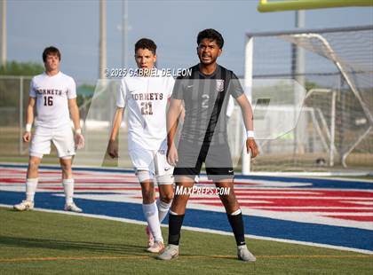 Thumbnail 2 in Flour Bluff vs. Rivera  (Uil Region IV 5A D1 Area Finals) photogallery.