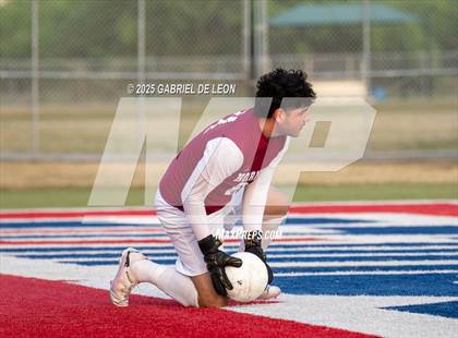 Thumbnail 1 in Flour Bluff vs. Rivera  (Uil Region IV 5A D1 Area Finals) photogallery.